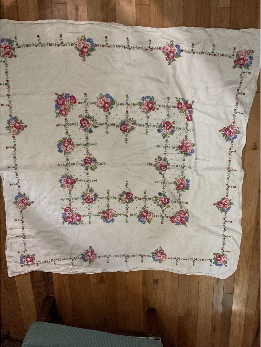 Vintage Floral Linen Tablecloth